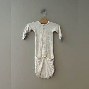 $13 ADD‎ ON goumi Knotted Baby Gown cream 6-9M